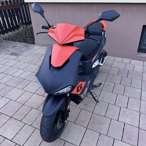 SKUTER VIPARD GENOVA 25 4T BLACK - RABLJENO VOZILO - 2024 - slika 5