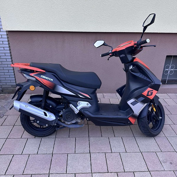 SKUTER VIPARD GENOVA 25 4T BLACK - RABLJENO VOZILO - 2024 - slika 3